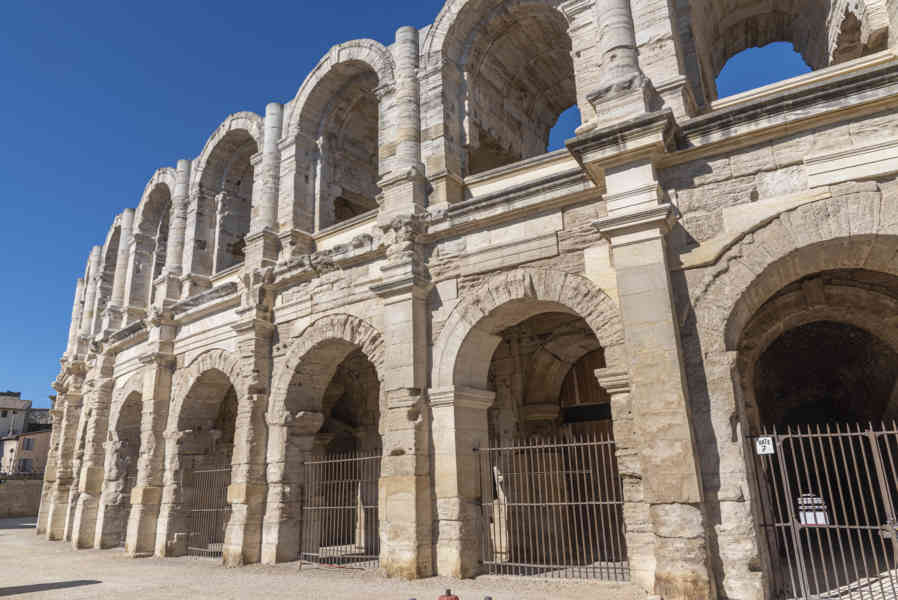 Francia - Arles 011 - Anfiteatro.jpg